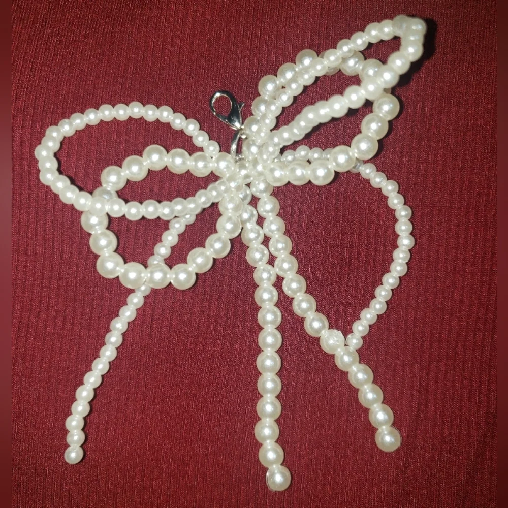 NWOT Pearl Bow CharmS - Picture 6 of 9